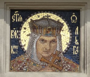 키이우의 성녀 올가2_photo by Cherubino_on the facade of the Russian Orthodox Chapel of St Mary Magdalene in Darmstadt_Germany.jpg